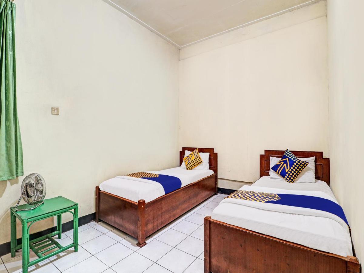 Spot On 90632 Hotel Pelangi Indah Paskal Bandung Exterior foto