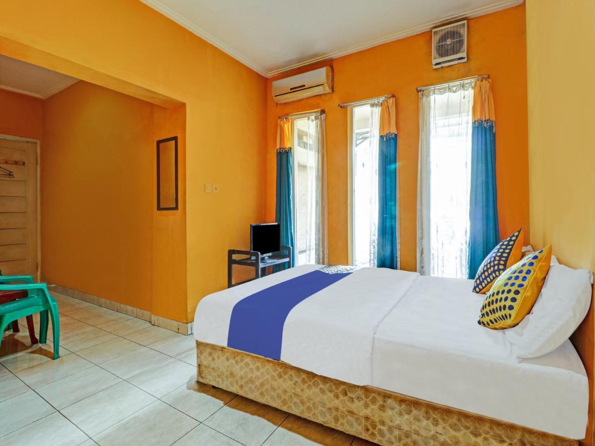 Spot On 90632 Hotel Pelangi Indah Paskal Bandung Exterior foto